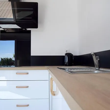 Maison Rouergue 4 A 6 Pers Avec Piscine Partagee *
